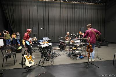 Agrandir l'image 2 sur 4, fenêtre modale