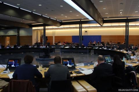 Vue de l'hémicycle de la salle des délibérations